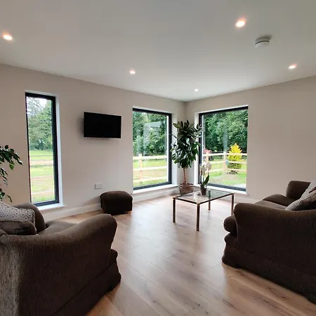 Oda ve Kahvaltı Moynure House Boutique & Separate Two Bedroom Athlone