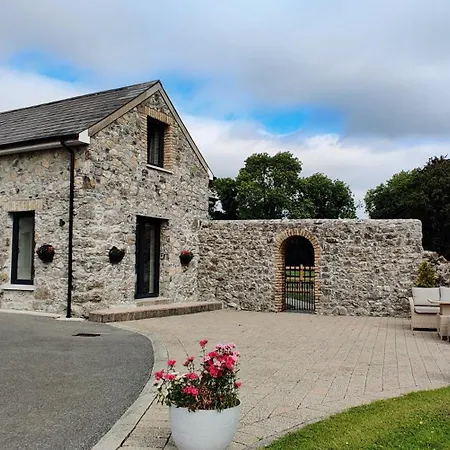 Moynure House Boutique & Separate Two Bedroom Athlone