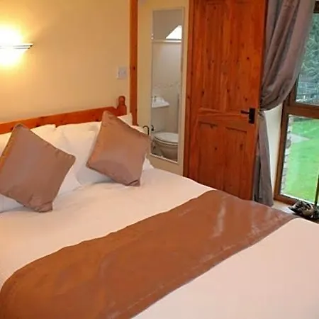 Moynure House Boutique & Separate Two Bedroom 애슬론