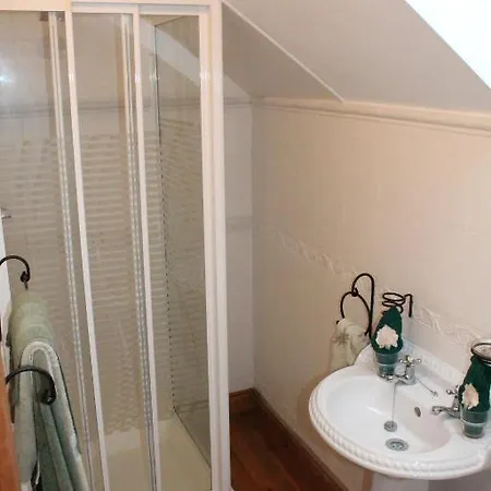 Oda ve Kahvaltı Moynure House Boutique & Separate Two Bedroom Athlone