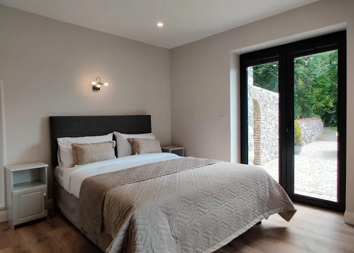 Moynure House Boutique & Separate Two Bedroom